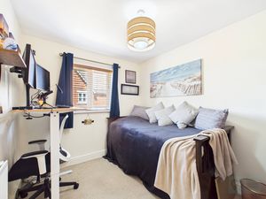 Bedroom- click for photo gallery